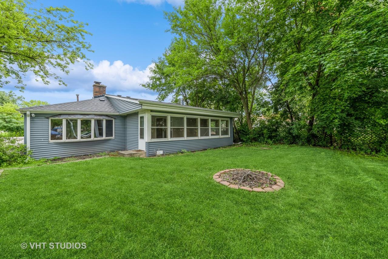 26177 W Heart O Lakes Blvd., Antioch, IL 60002