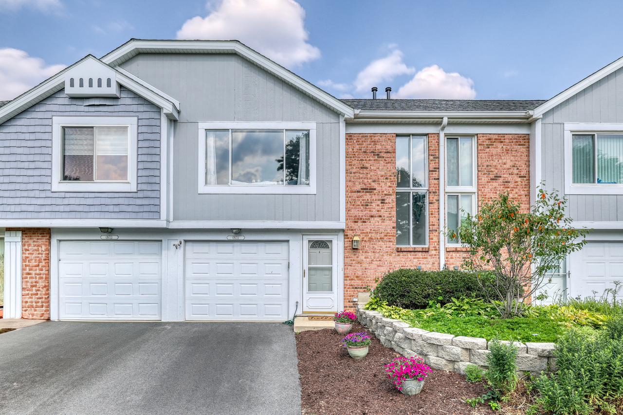 0n711 Bedford Ln., Winfield, IL 60190