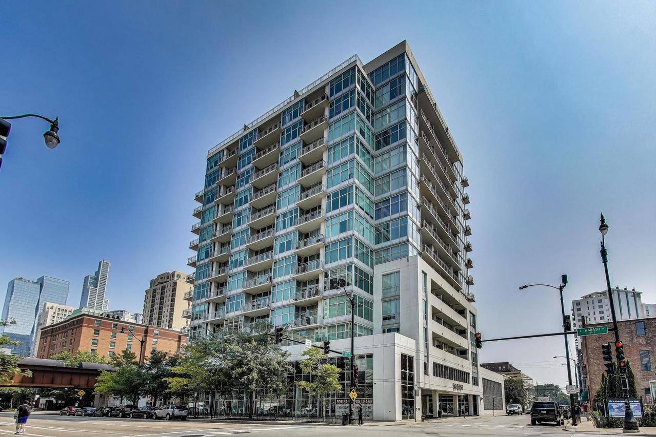 50 E 16th St. #414, Chicago, IL 60616