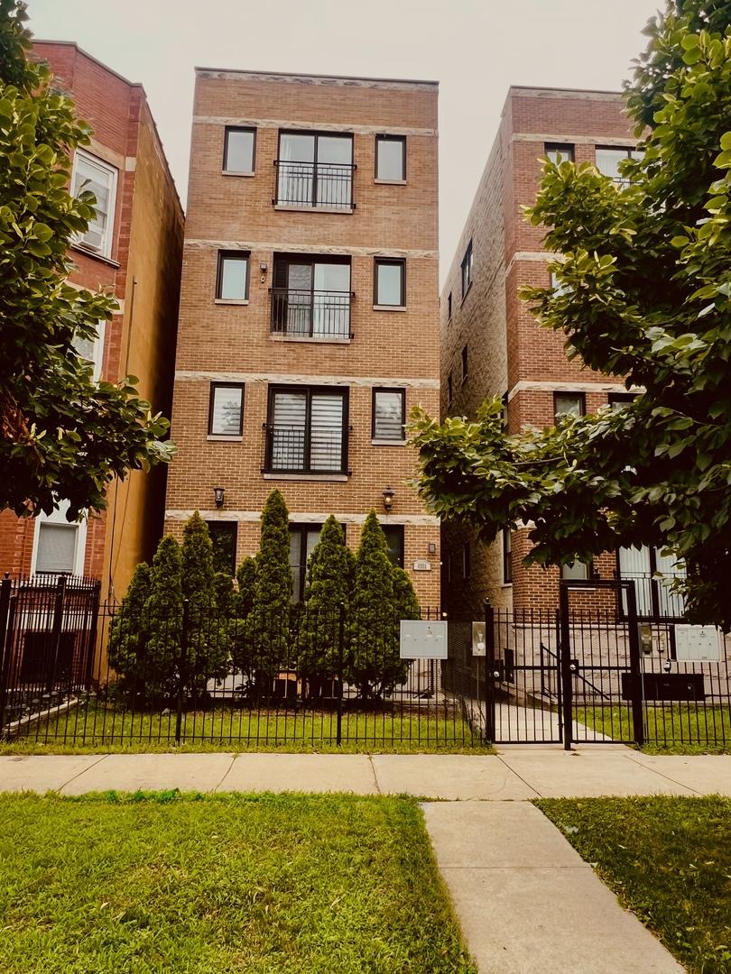 4931 S Prairie Ave. #2, Chicago, IL 60615