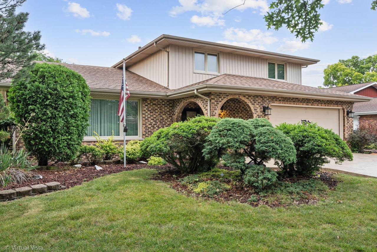 11906 Oregon Tr., Orland Park, IL 60467