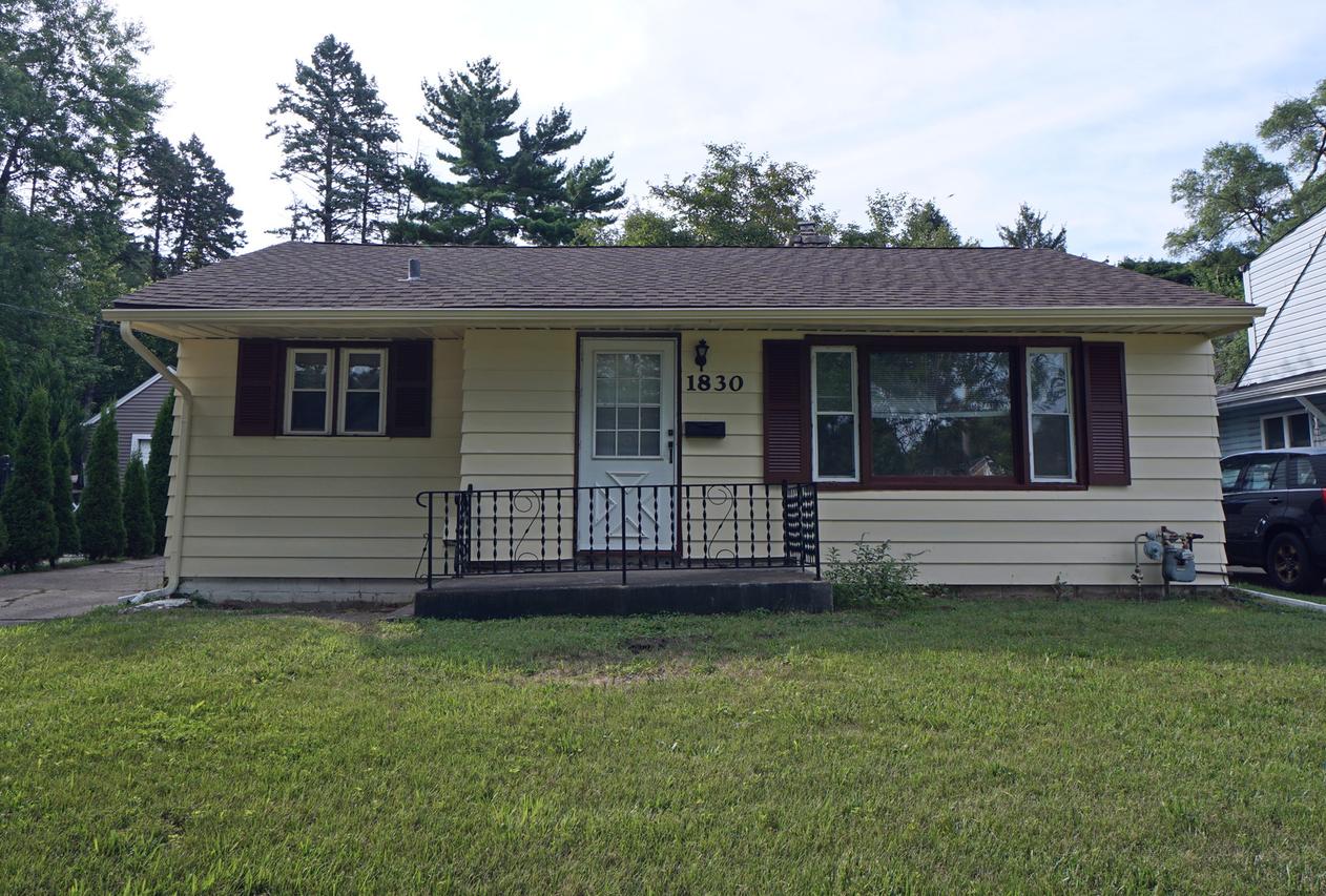 1830 Ohio Pkwy., Rockford, IL 61108