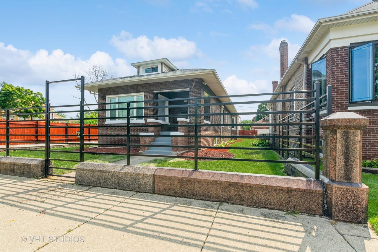 [Address Hidden by Seller], Chicago, IL 60649