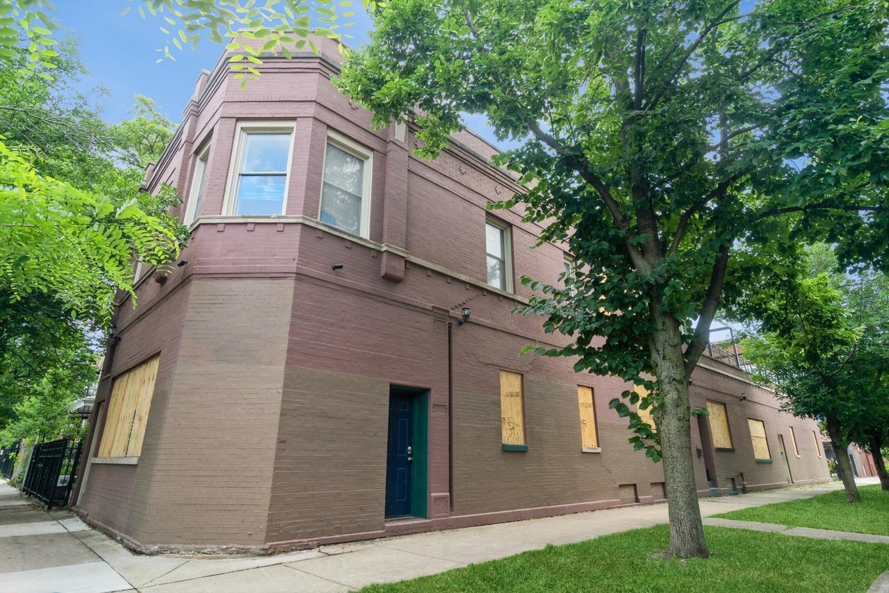 3659 W Palmer St., Chicago, IL 60647