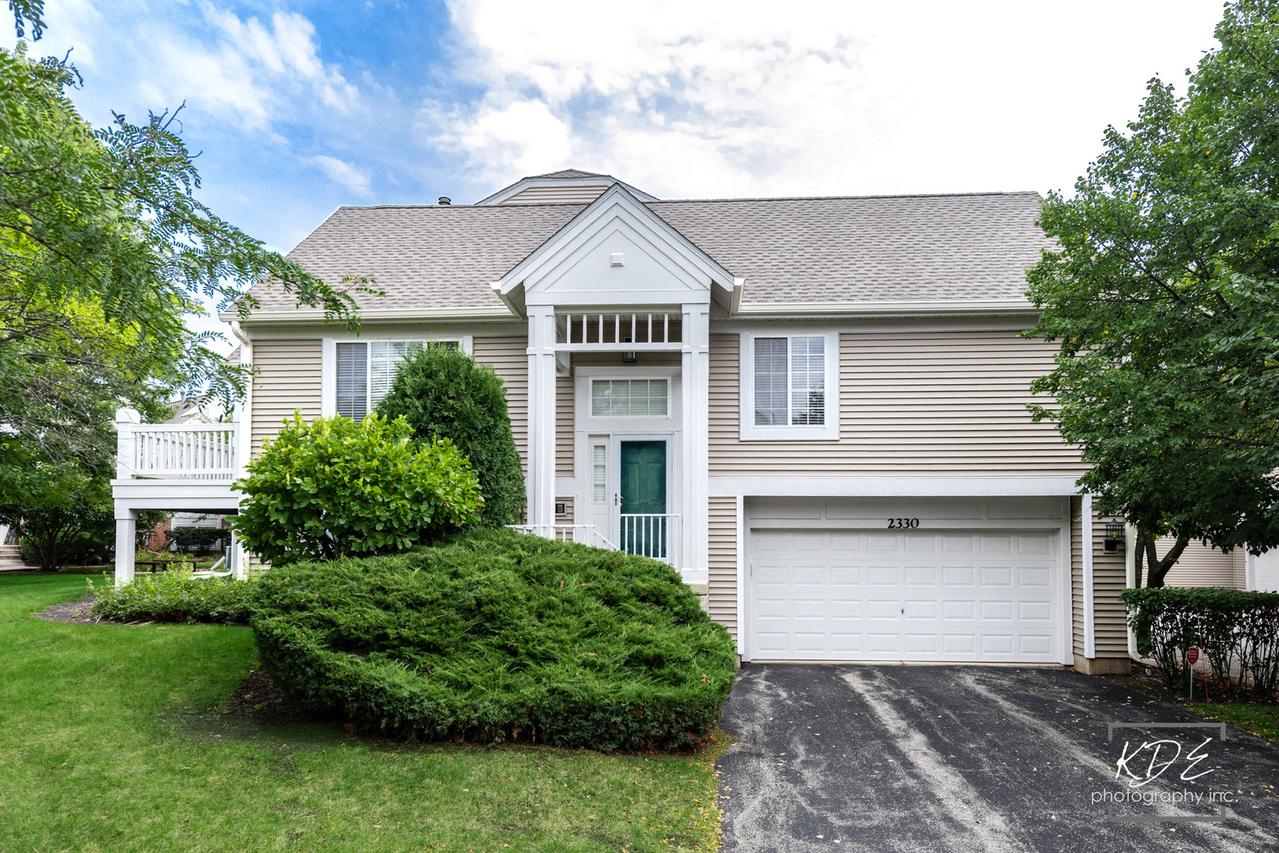 2330 Twilight Dr., Aurora, IL 60503