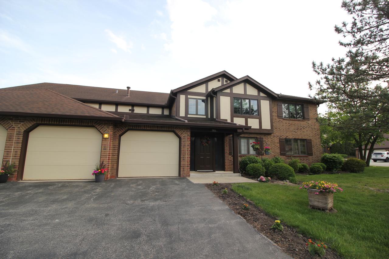 7853 W Oak Hills Ct. #2DR, Palos Heights, IL 60463