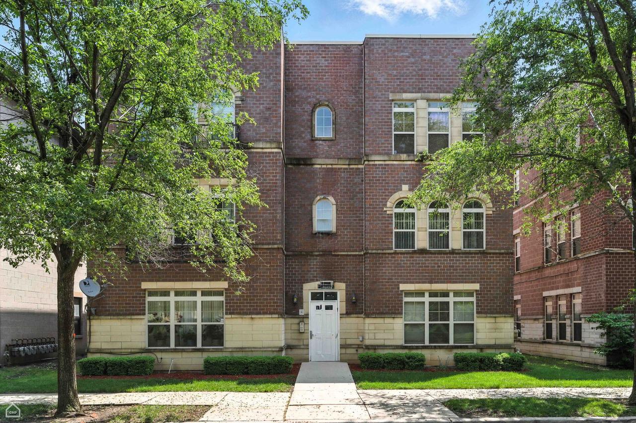 3811 S Langley Ave. #301, Chicago, IL 60653