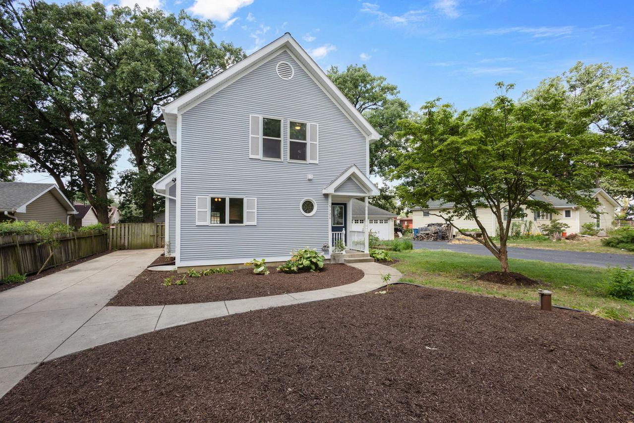 16120 S Lawrence St., Plainfield, IL 60544