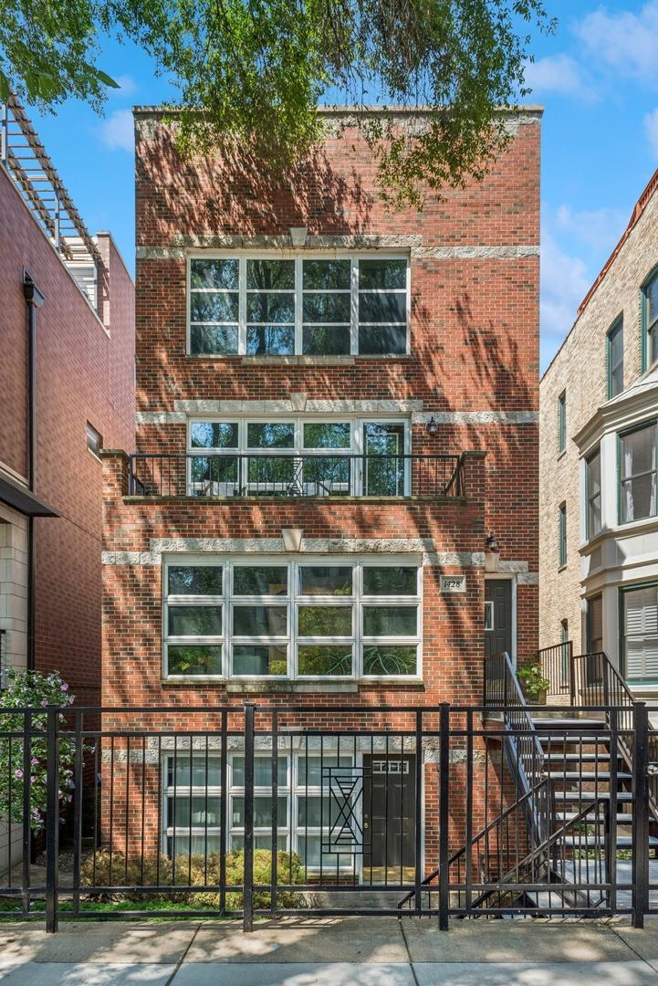 1428 N Mohawk St. #A, Chicago, IL 60610