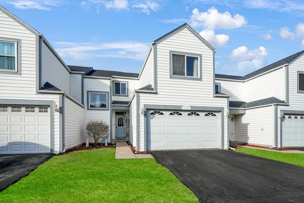 1756 Waters Edge Dr., Minooka, IL 60447