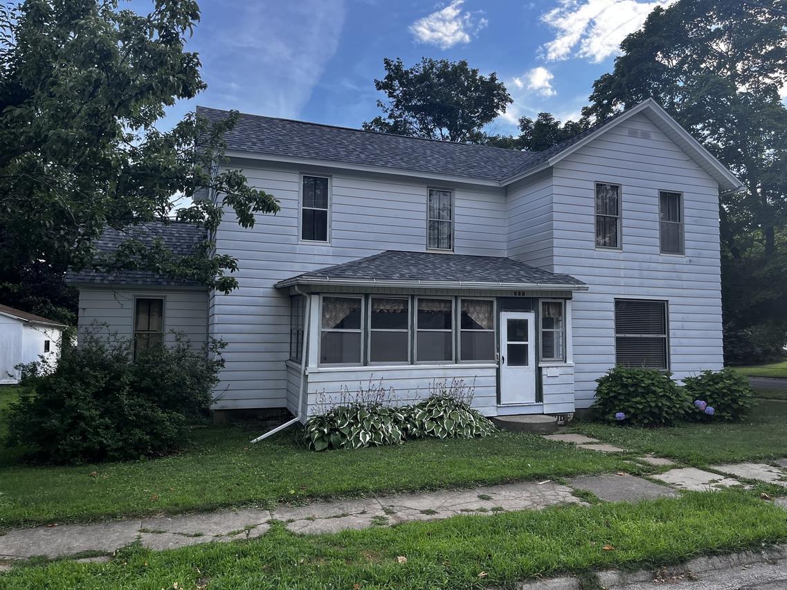 201 E Morris St., Morrison, IL 61270