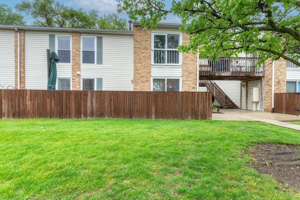 1970 Kenilworth Cir. #C, Hoffman Estates, IL 60169