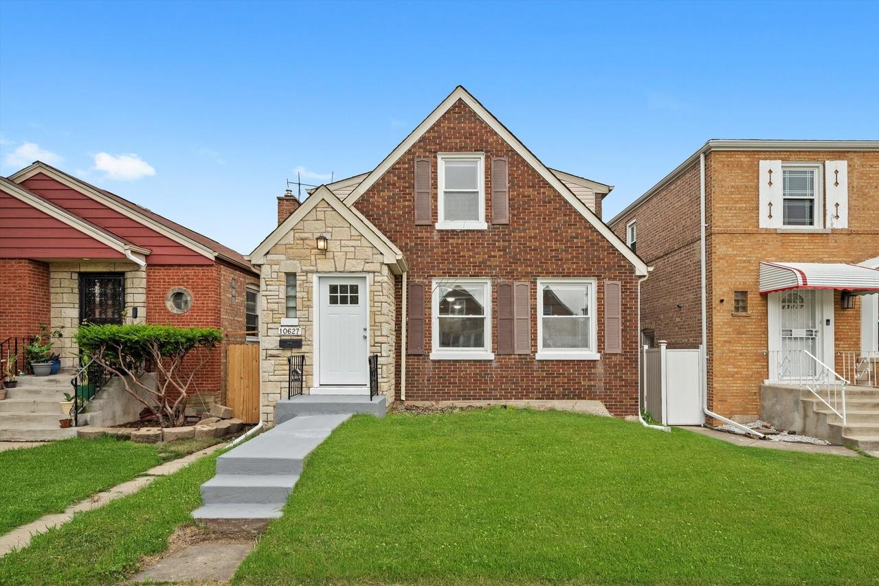 10627 S Vernon Ave., Chicago, IL 60628
