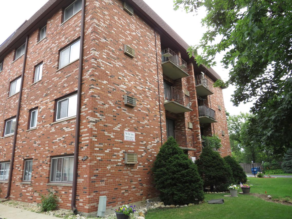7110 W 93rd Pl. #2E, Oak Lawn, IL 60453