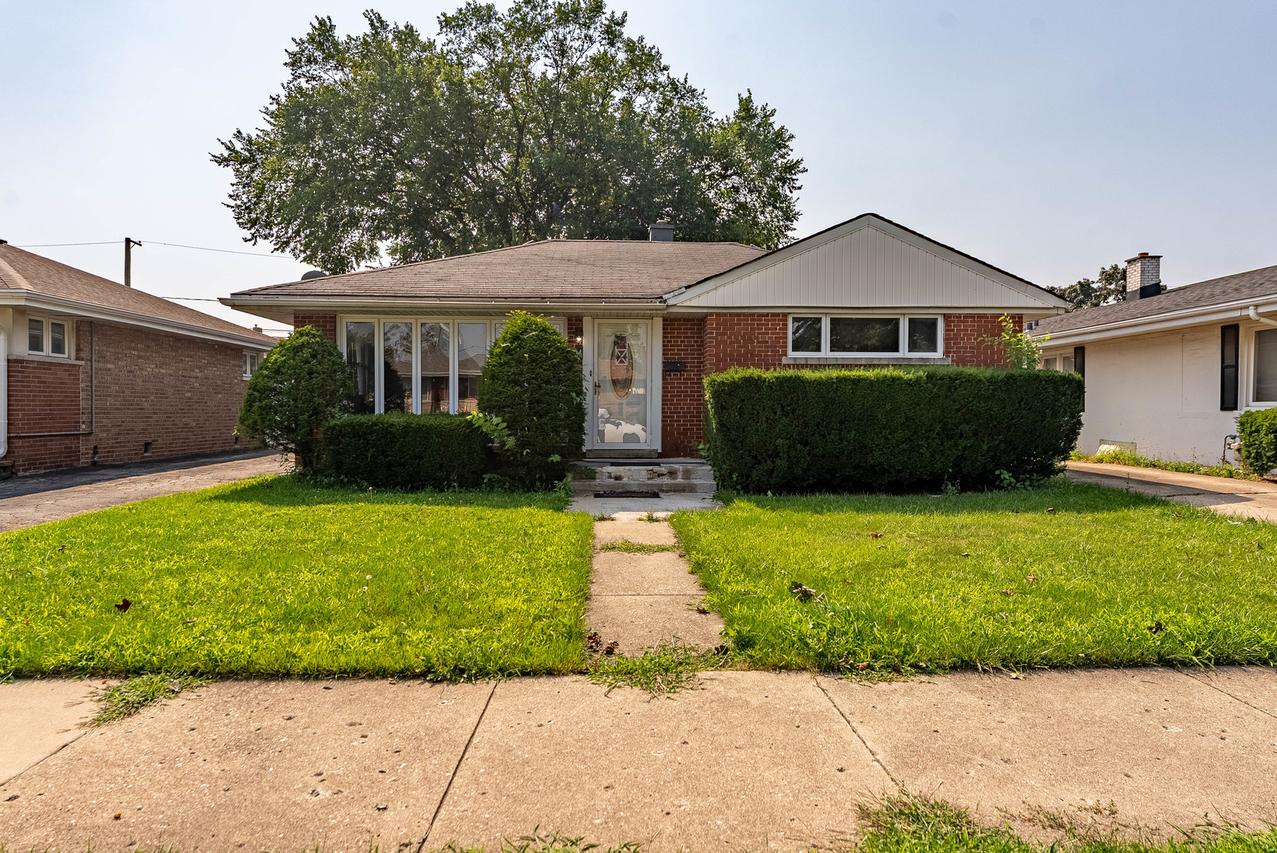 1744 N 20th Ave., Melrose Park, IL 60160
