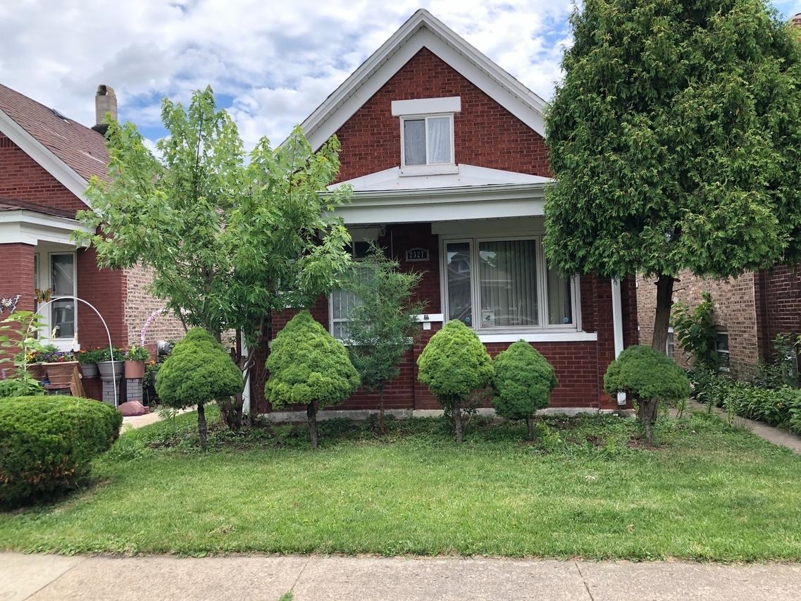 2327 Harvey Ave., Berwyn, IL 60402