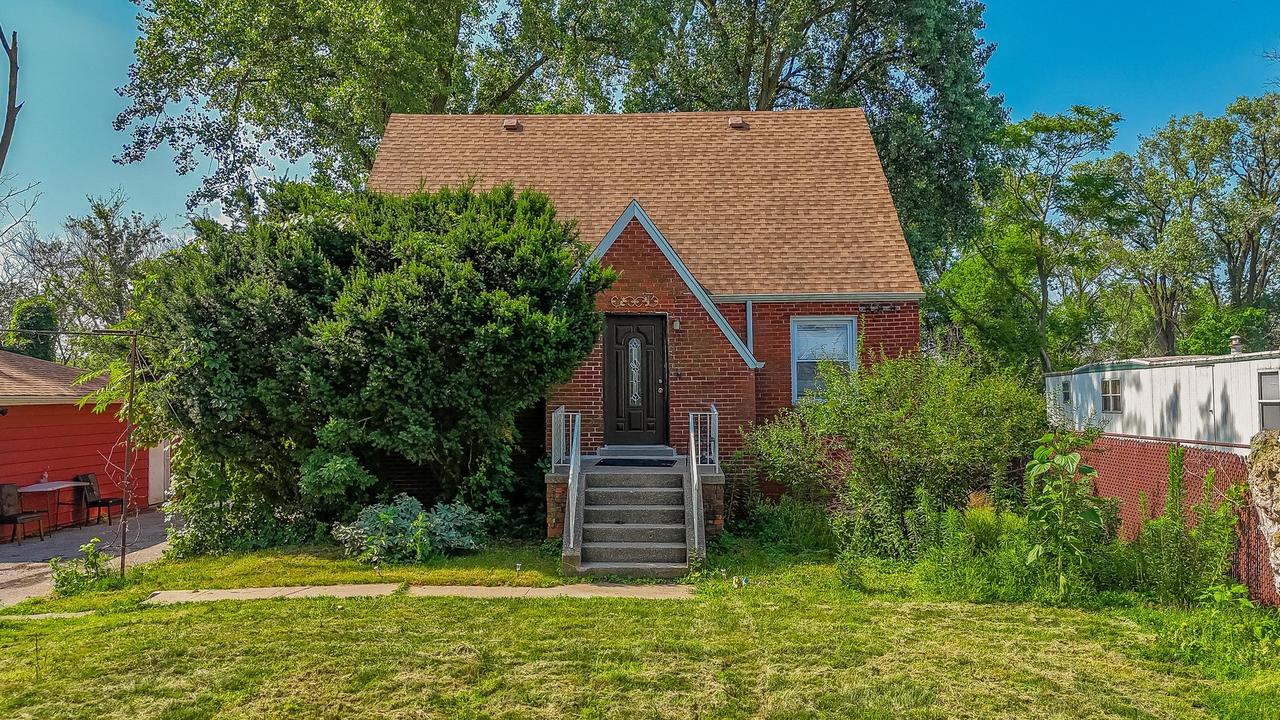 2910 E 138th Pl., Burnham, IL 60633