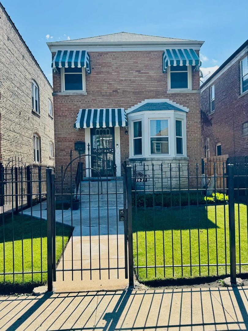 1621 N Luna Ave., Chicago, IL 60639