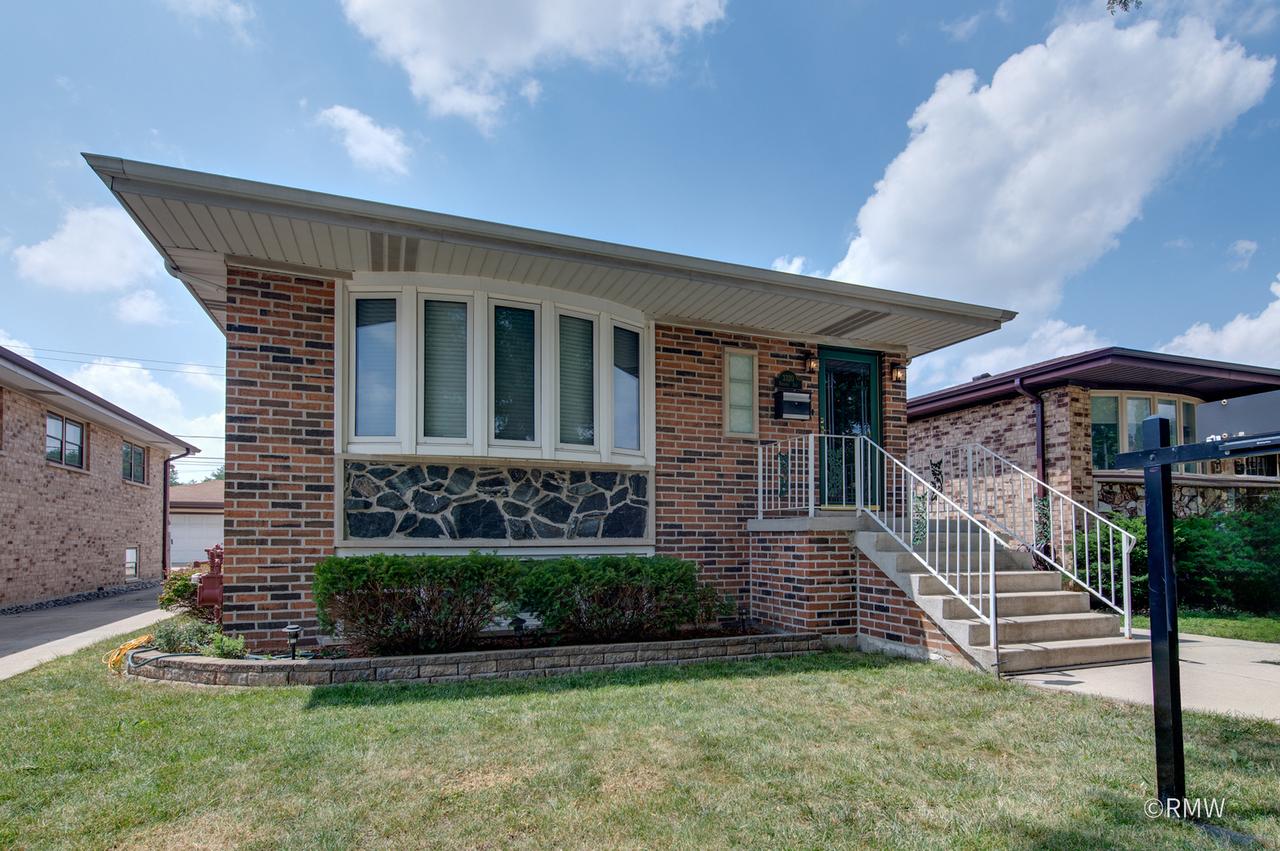 3320 N Natoma Ave., Chicago, IL 60634