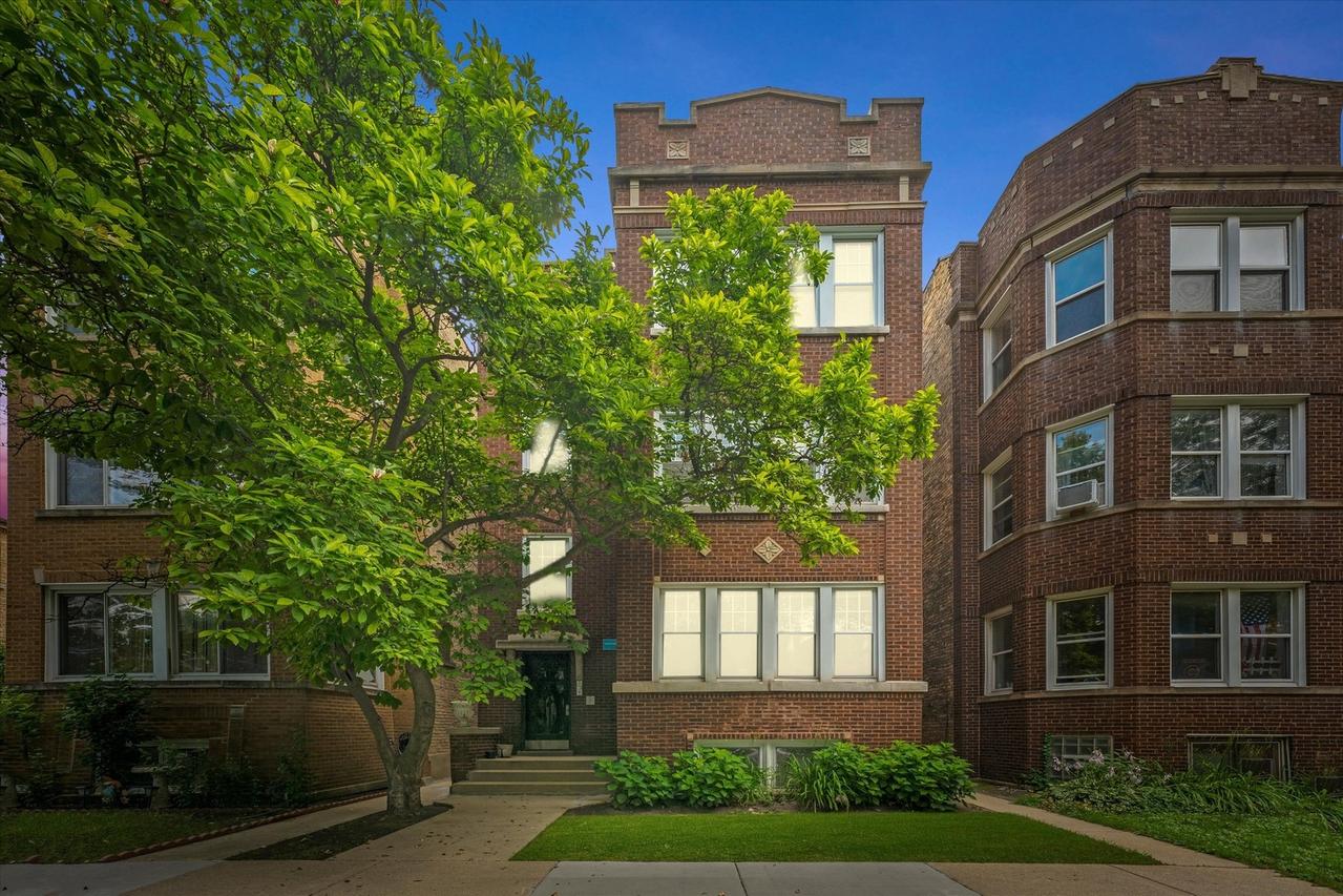 5017 N California Ave., Chicago, IL 60625