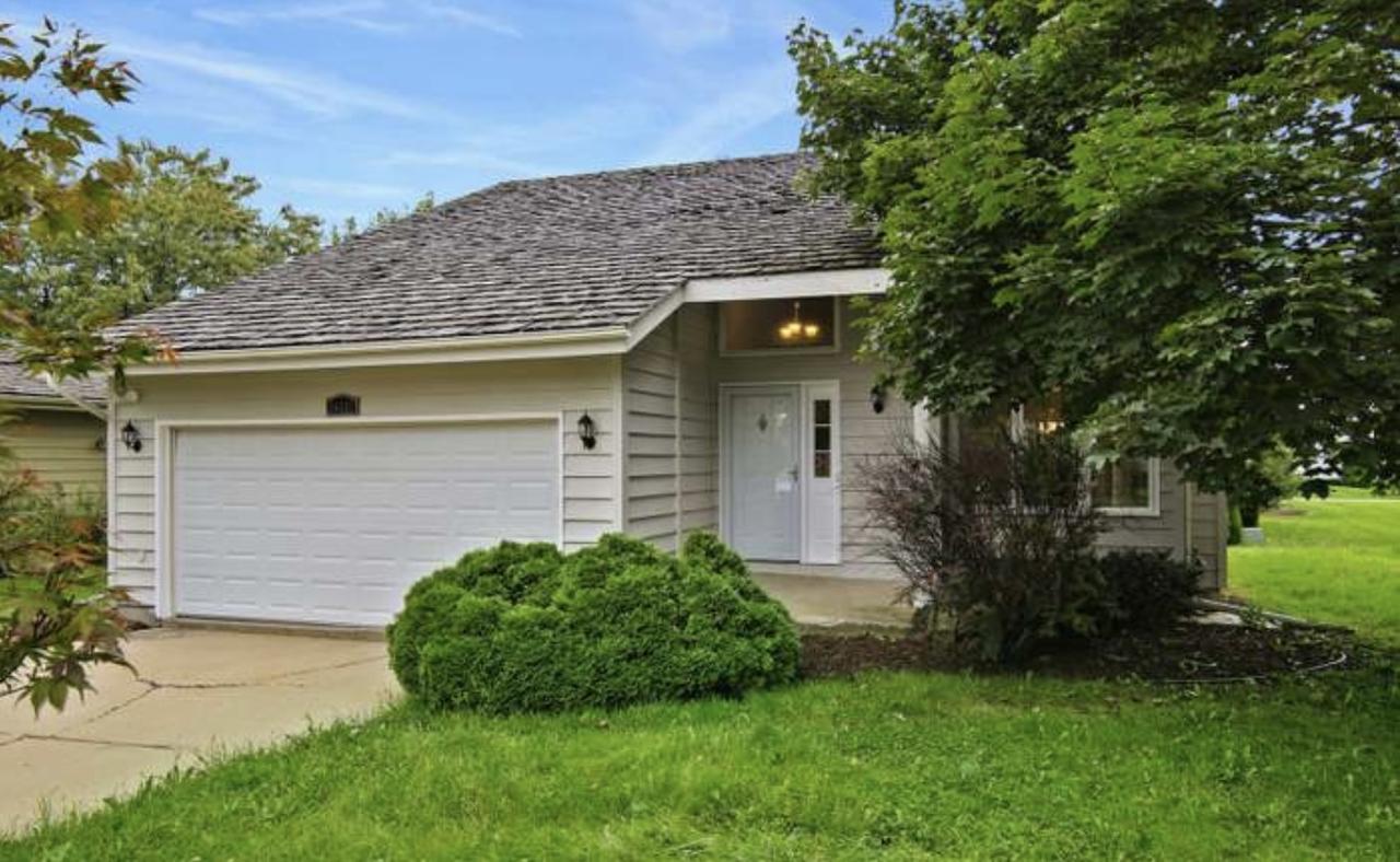 34451 N Saddle Ln., Gurnee, IL 60031