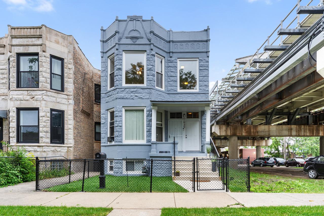 1939 S Sawyer Ave., Chicago, IL 60623