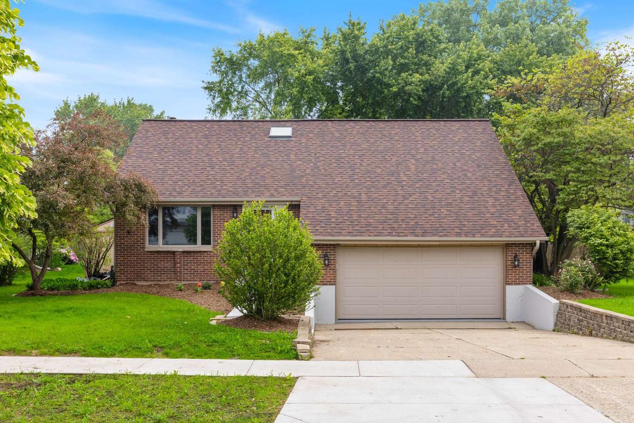 13723 S Mallard Dr., Plainfield, IL 60544