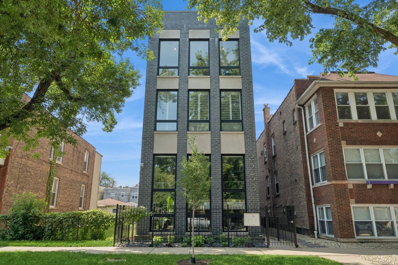 2253 W Huron St. #3, Chicago, IL 60622