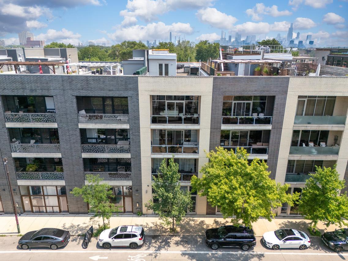 843 N California Ave. #4, Chicago, IL 60622