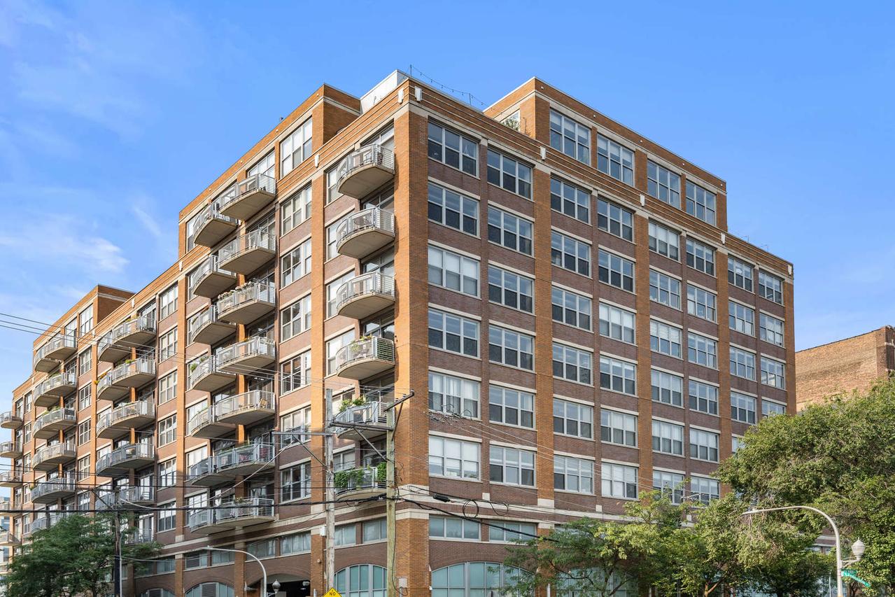 933 W Van Buren St. #910, Chicago, IL 60607
