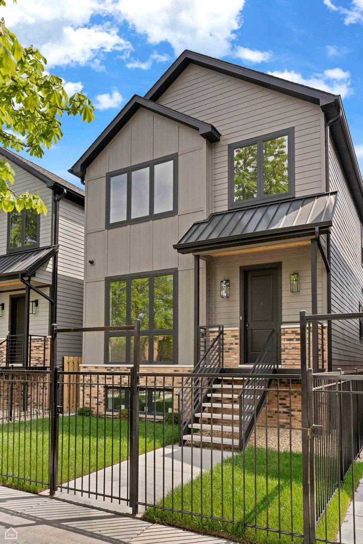 3905 N Drake Ave., Chicago, IL 60618