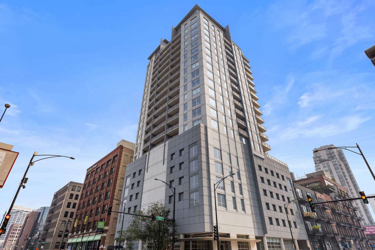 330 W Grand Ave. #1003, Chicago, IL 60654