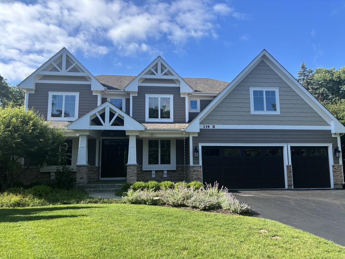 339 E Sheridan Rd., Lake Bluff, IL 60044