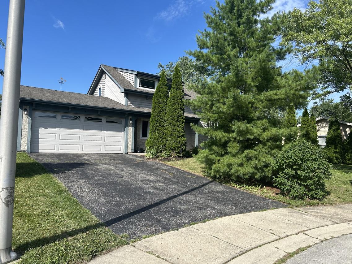 118 Davis Ct., Bolingbrook, IL 60440