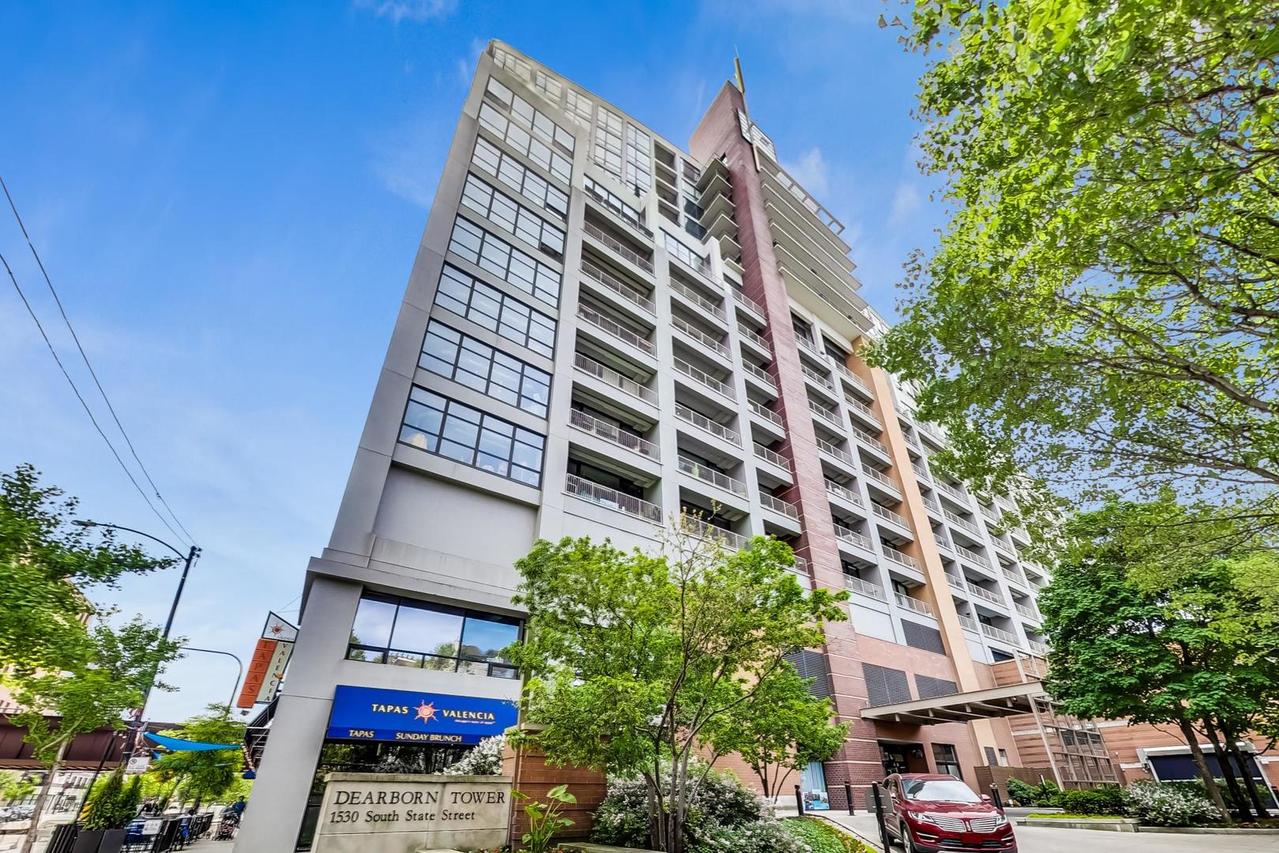 1530 S State St. #14O, Chicago, IL 60605