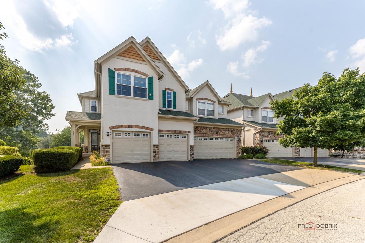 441 Bay Tree Cir., Vernon Hills, IL 60061