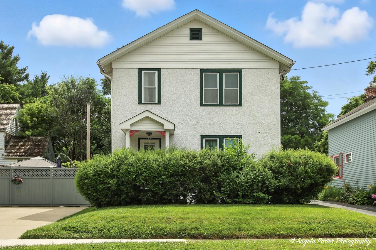 419 N Ash St., Waukegan, IL 60085