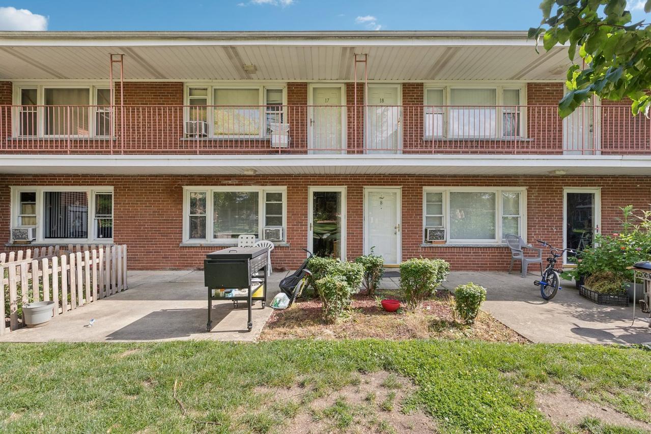 1119 E Algonquin Rd. #7, Arlington Heights, IL 60005