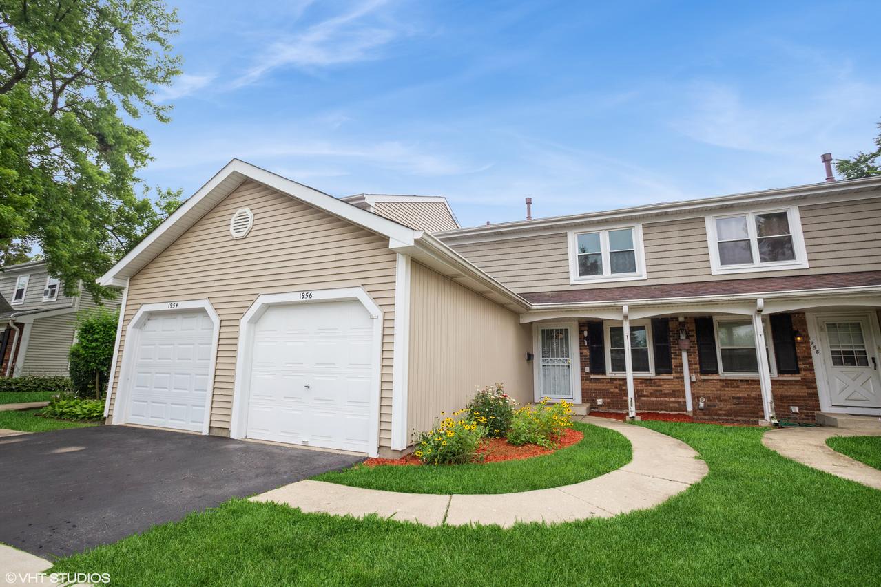 1956 Georgetown Ln., Hoffman Estates, IL 60169