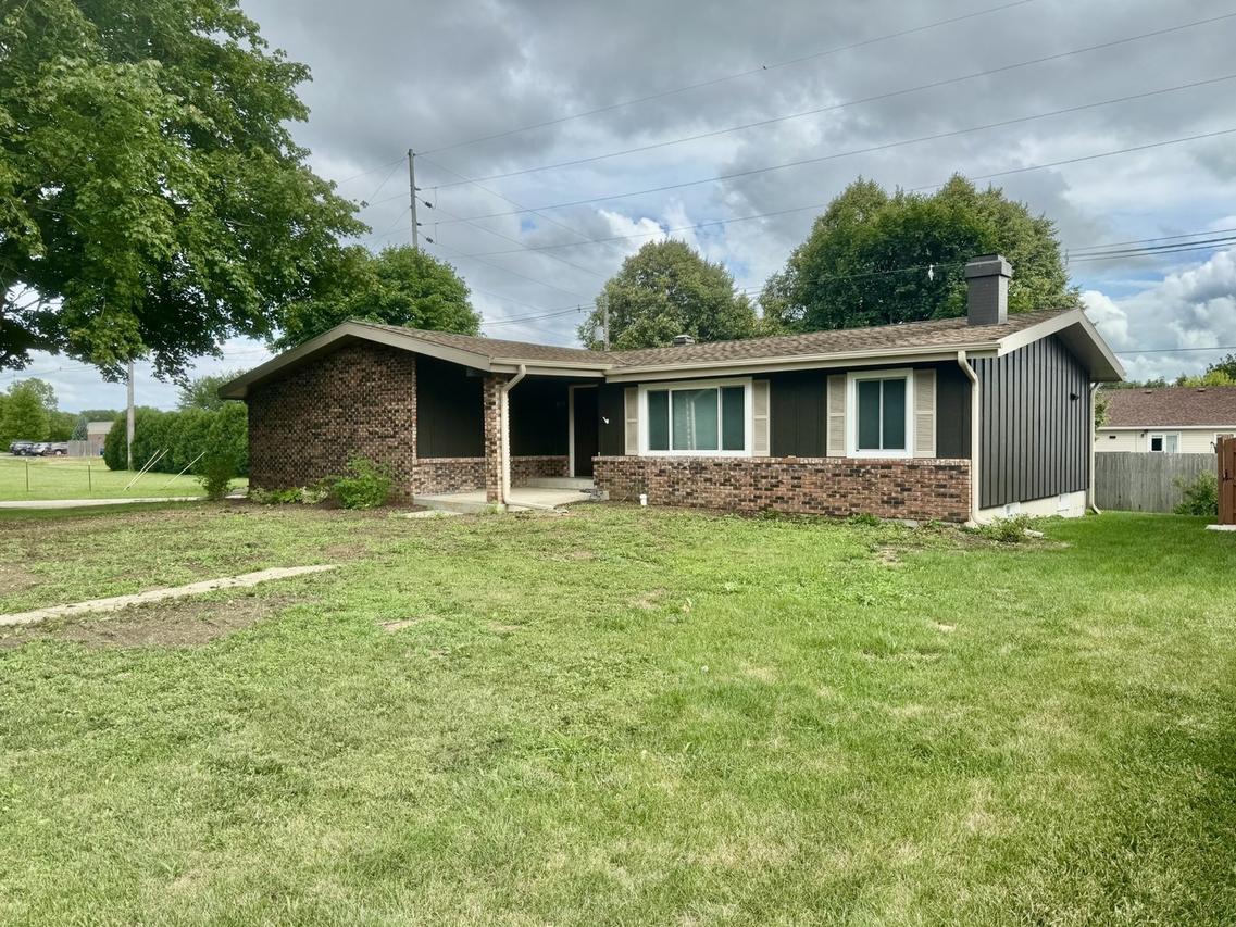 903 W 1st St., Spring Valley, IL 61362