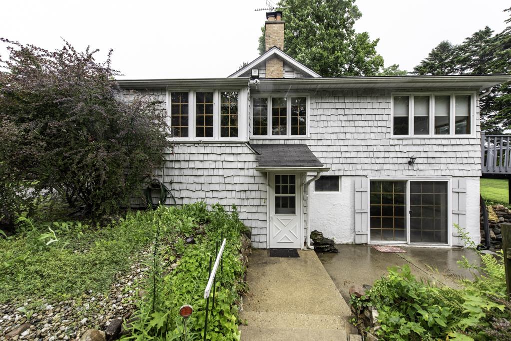 1318 Sheridan Rd., Winthrop Harbor, IL 60096