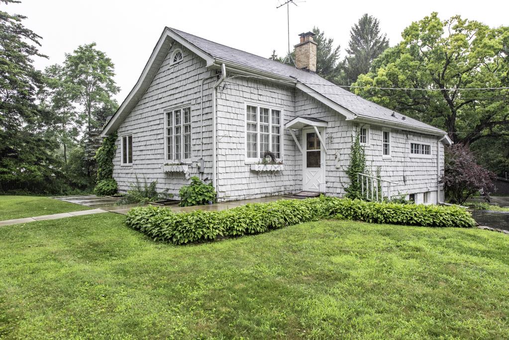 1318 Sheridan Rd., Winthrop Harbor, IL 60096