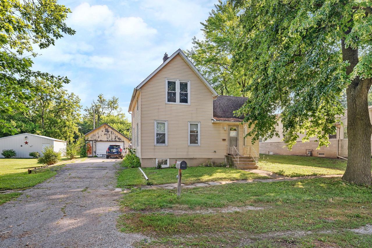 309 E Elk St., Odell, IL 60460