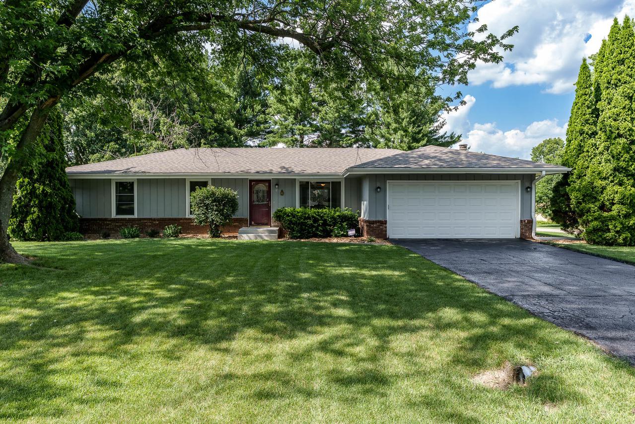 5590 White Plains Way, Rockford, IL 61108