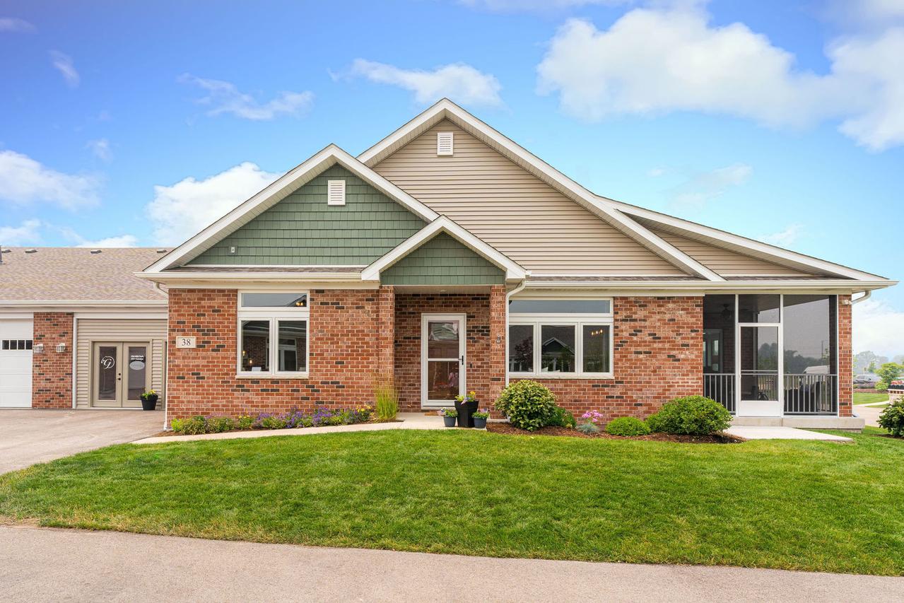 22 Kloe Ln., Sycamore, IL 60178