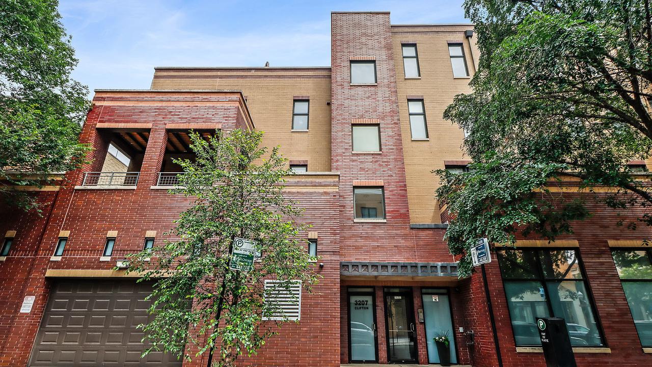 3207 N Clifton Ave. #402, Chicago, IL 60657