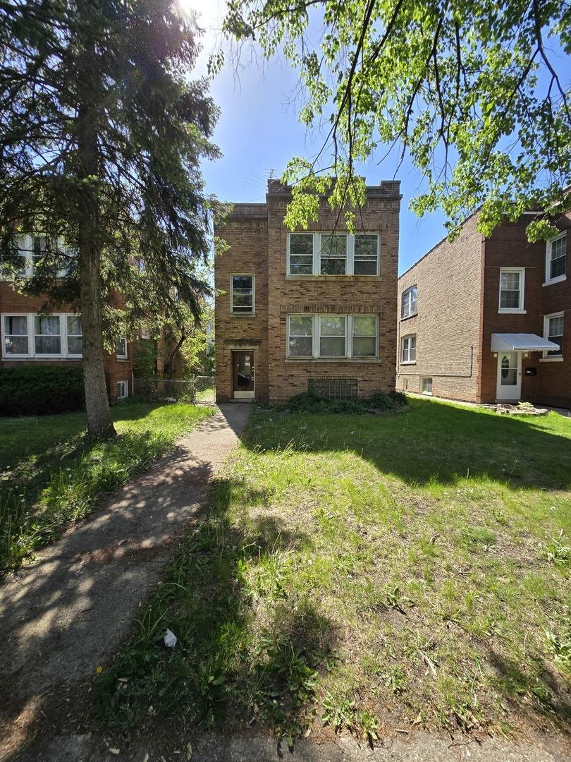 1320 Wisconsin Ave., Berwyn, IL 60402