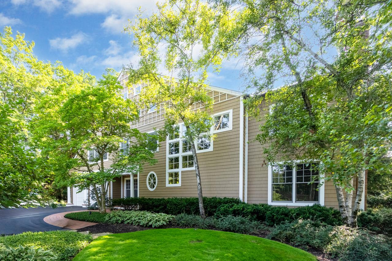 1330 Sheridan Rd., Highland Park, IL 60035
