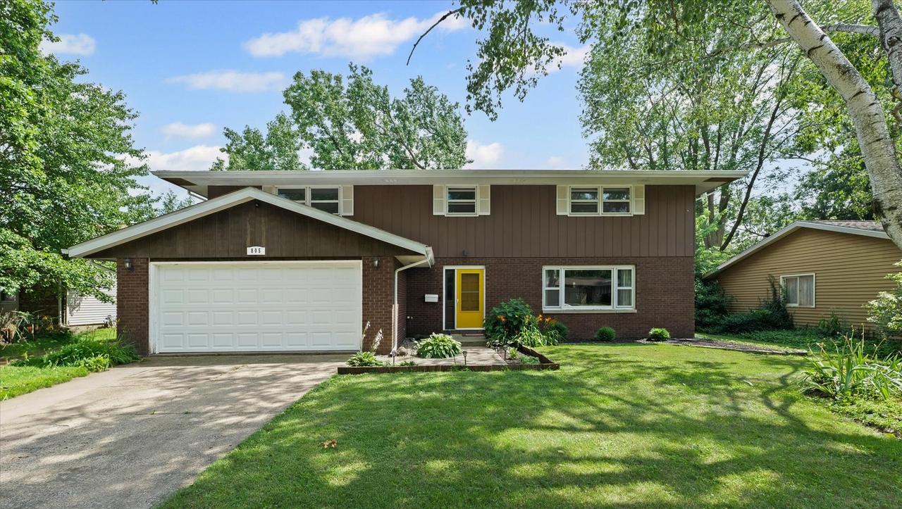 805 Shurts St., Urbana, IL 61801