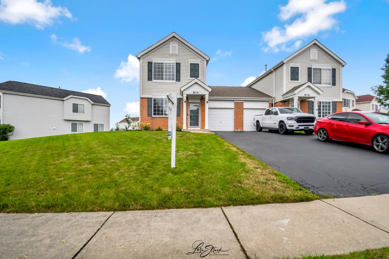 814 Daniel Dr., Minooka, IL 60447